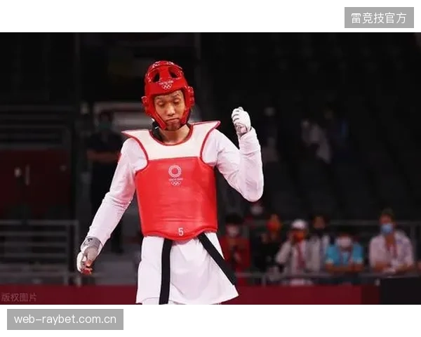 跆拳道决赛争议判罚引发热议，体育精神何去何从？